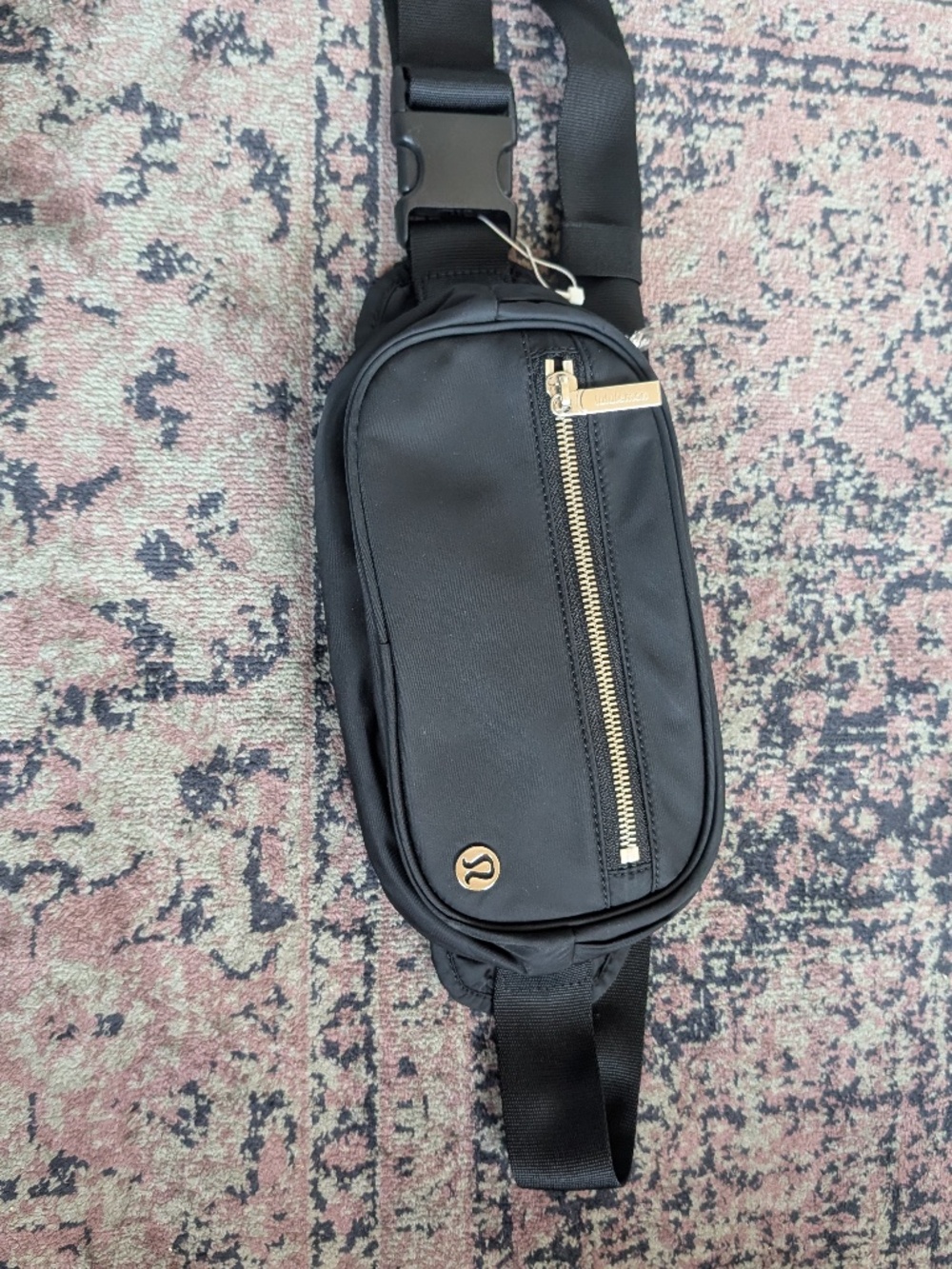 Lululemon fanny pack